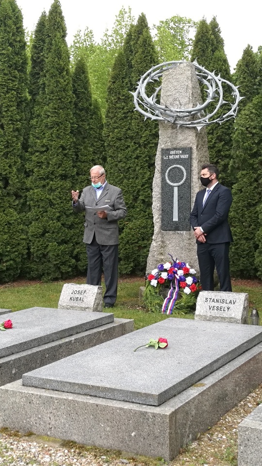 hřbitov (2).jpg