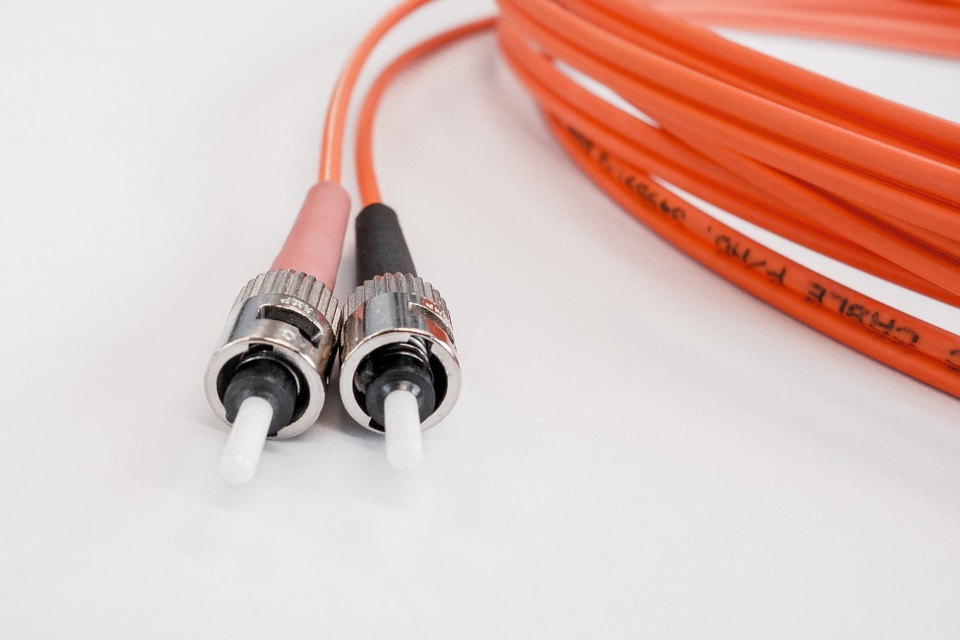 fiber-optic-cable-502894_960_720.jpg
